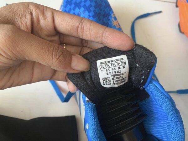 Giày đá bóng Adidas PRB 698001