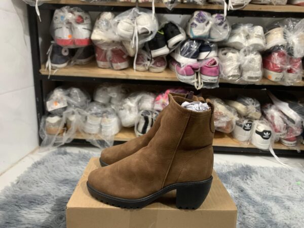 Giày 2hand Boot