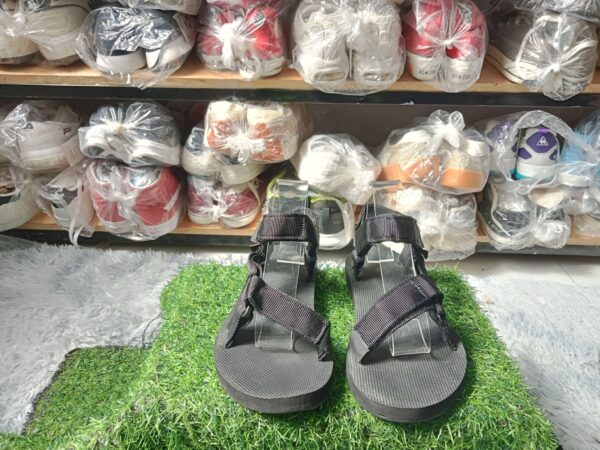 Giày Sandal 2hand