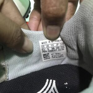 Giày Đá Bóng 2hand Hiệu Adidas