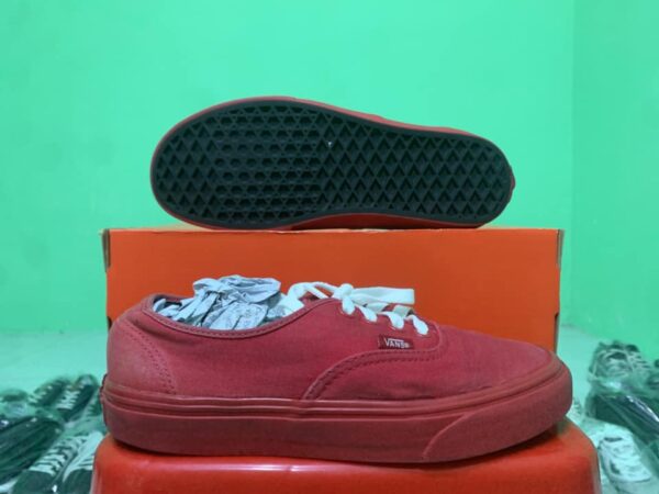 Giày 2hand Thể Thao Hiệu Vans