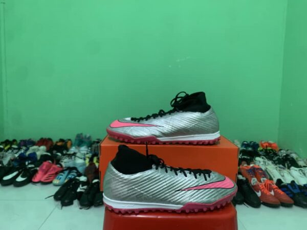 Giày Đá Bóng Thương Hiệu Nike Chính Hãng