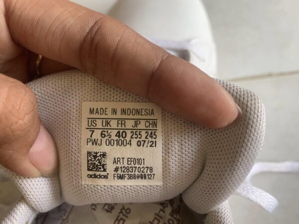 Giày Thể Thao 2hand Hiệu Adidas