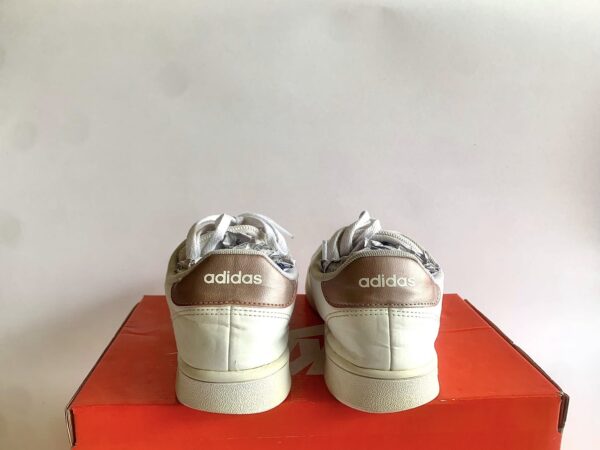Giày Thể Thao 2hand Hiệu Adidas