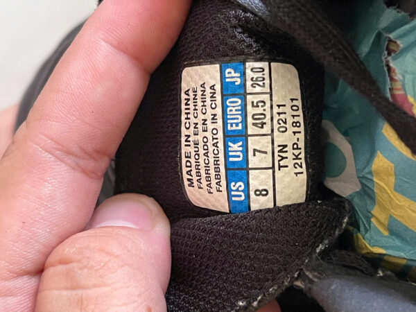 Giày Đá Banh 2hand Hiệu Mizuno