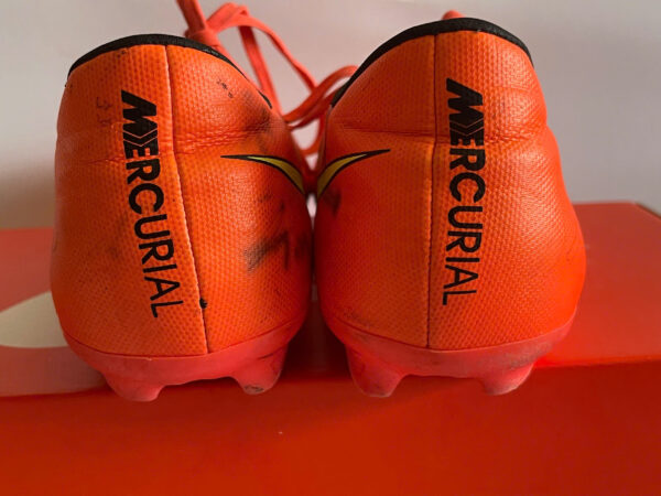 Giày Đá Banh 2hand Hiệu Nike