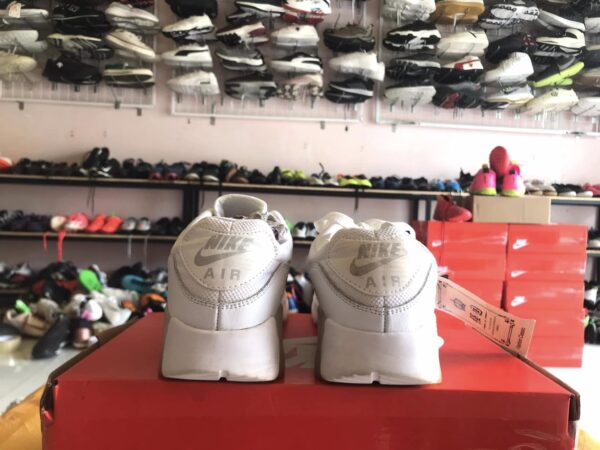 Giày Thể Thao Nam 2hand Hiệu Nike