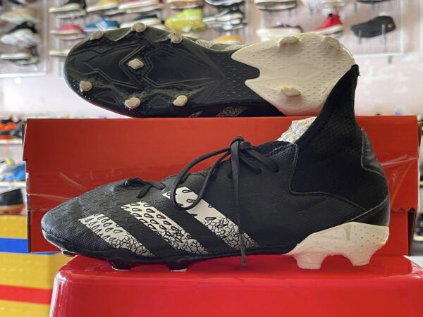 Giày Bóng Đá 2hand Hiệu Adidas