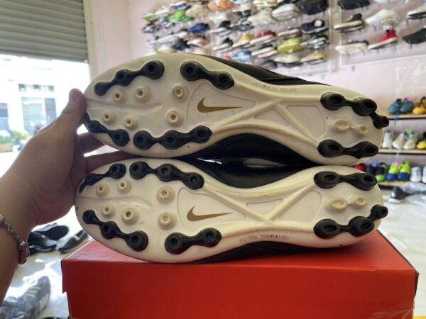Giày Đá Bóng 2hand Hiệu Nike Chính Hãng