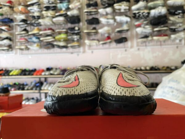 Giày Đá Bóng 2hand Hiệu Nike