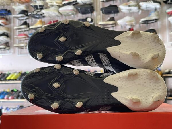 Giày Bóng Đá 2hand Hiệu Adidas