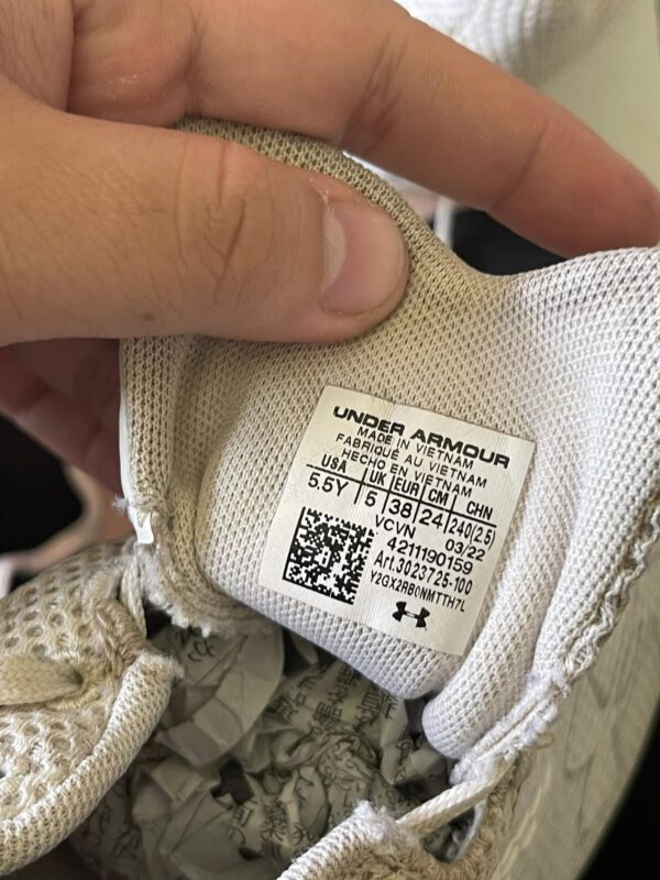 Giày Đá Bóng 2hand Hiệu Under Armour Chính Hãng