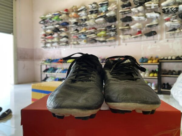 Giày Đá Bóng 2hand Hiệu Nike Chính Hãng