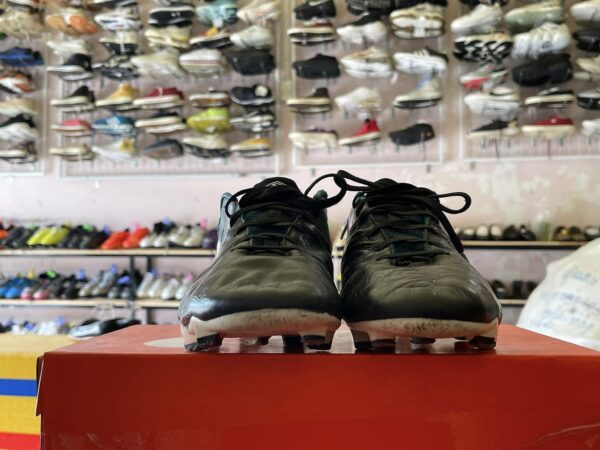 Giày 2hand Đá Bóng Hiệu Umbro