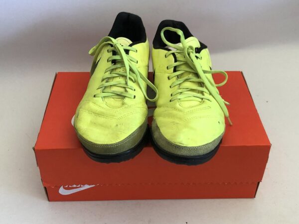 Giày Đá Bóng 2hand Hiệu Nike