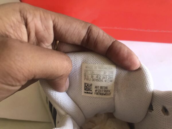 Giày Thể Thao 2hand Hiệu Adidas