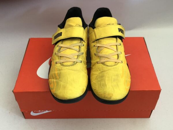 Giày Đá Bóng 2hand Hiệu Puma
