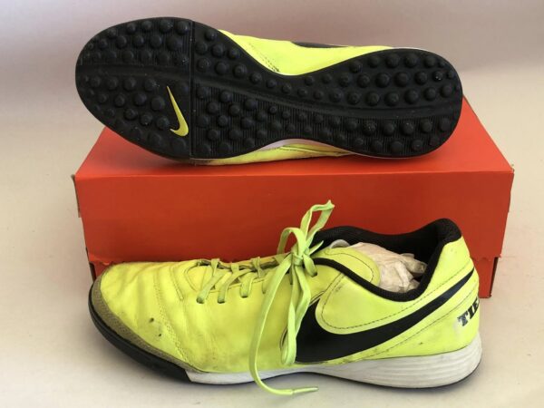 Giày Đá Bóng 2hand Hiệu Nike