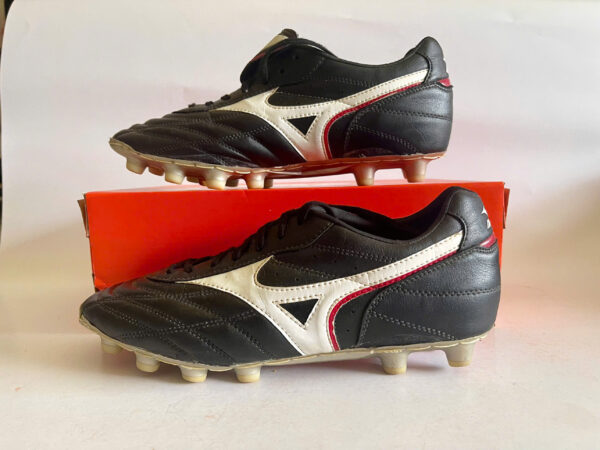 Giày Đá Banh 2hand Hiệu Mizuno
