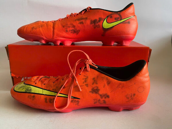 Giày Đá Banh 2hand Hiệu Nike
