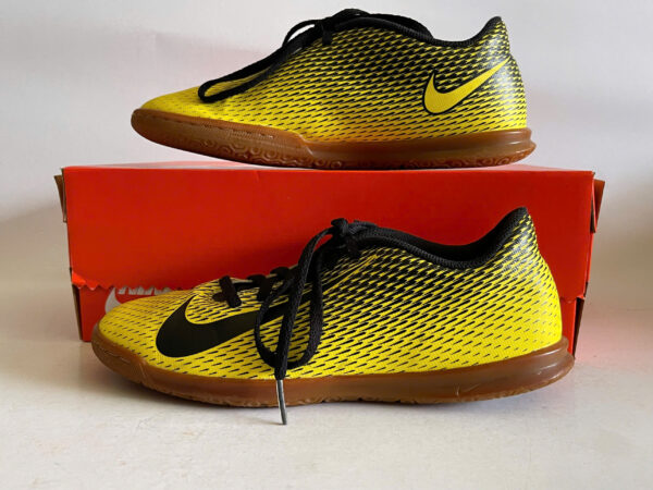 Giày Đá Banh 2hand Hiệu Nike